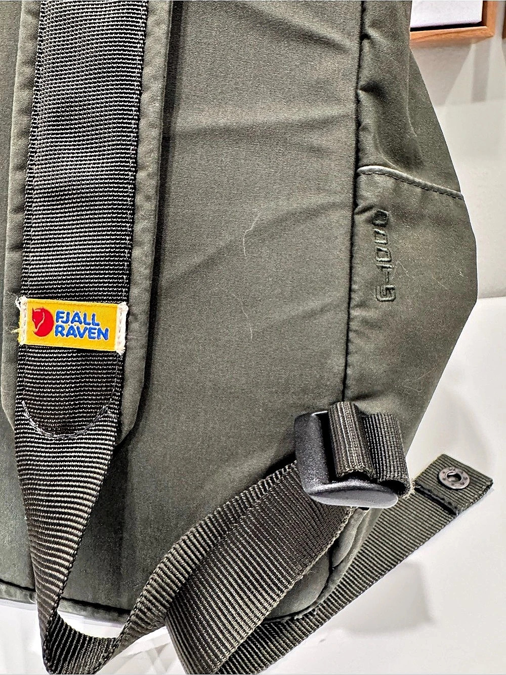 Fjällräven Räven Olive Backpack - Picture 12 of 14